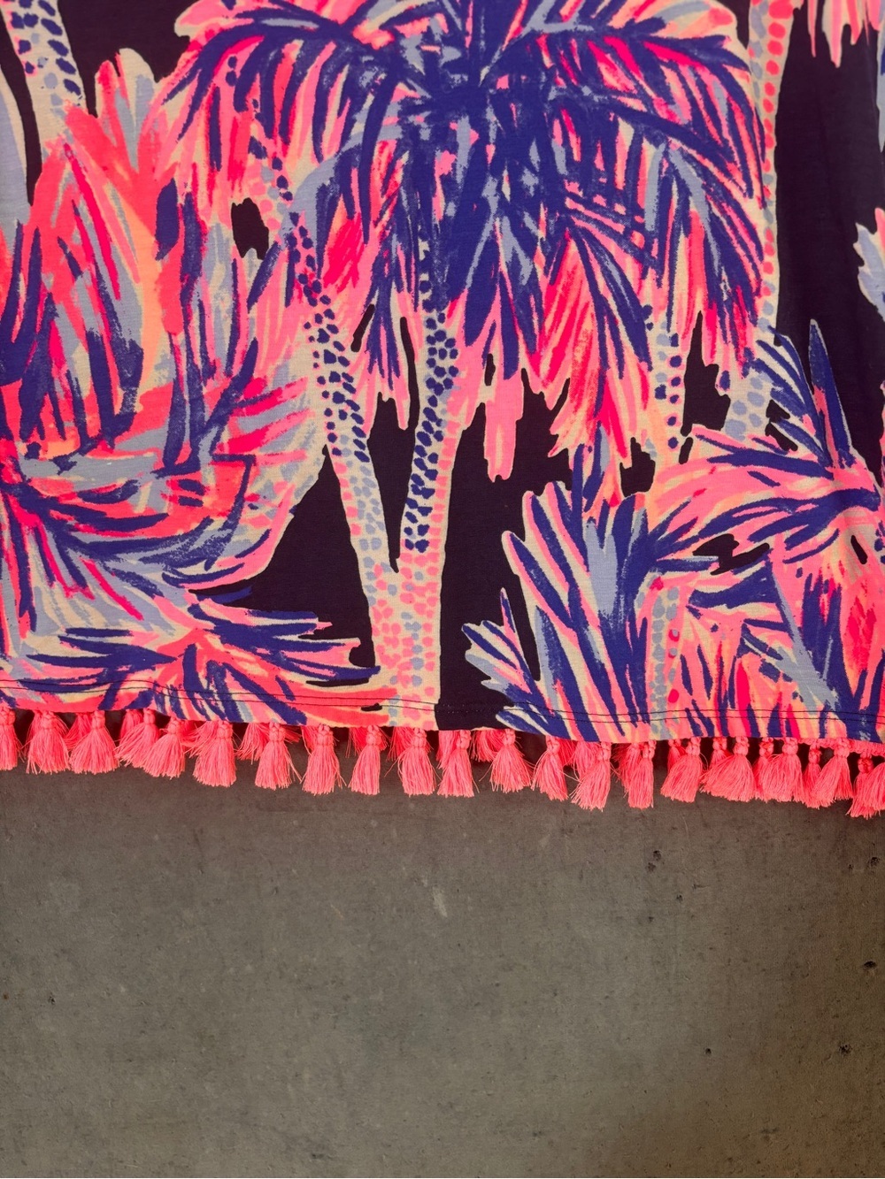 Lilly Pulitzer Mercer Top in Bright Navy Palms Up – Sz L - Picture 5 of 14